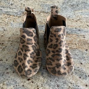 Freshly Picked leopard chelsea boots